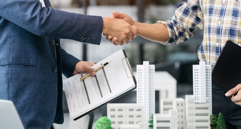 Commercial Real Estate Investment: Risks and Rewards
